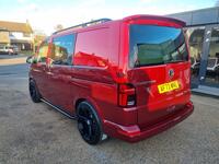 VOLKSWAGEN TRANSPORTER KOMBI