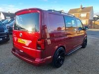 VOLKSWAGEN TRANSPORTER KOMBI