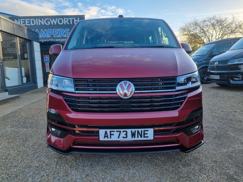 VOLKSWAGEN TRANSPORTER KOMBI