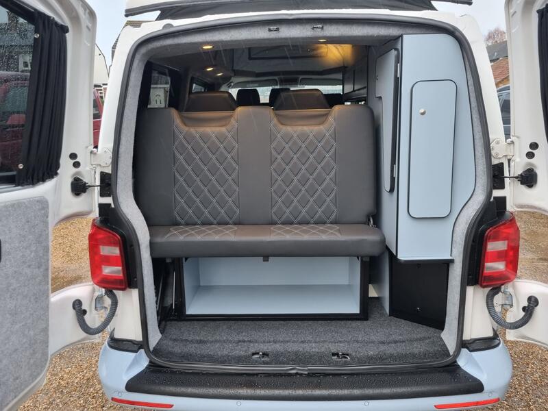 VOLKSWAGEN CAMPERVAN