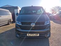 VOLKSWAGEN TRANSPORTER KOMBI
