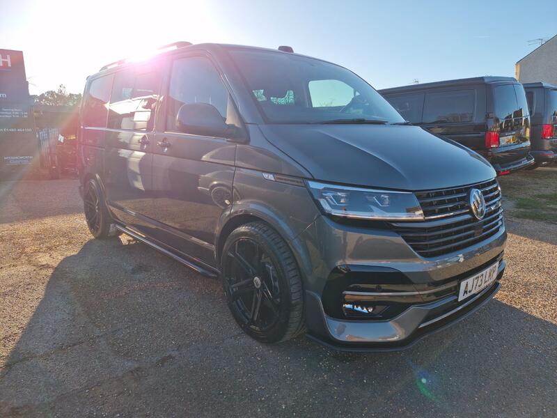VOLKSWAGEN TRANSPORTER KOMBI