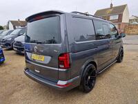 VOLKSWAGEN TRANSPORTER KOMBI