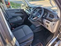 VOLKSWAGEN TRANSPORTER KOMBI