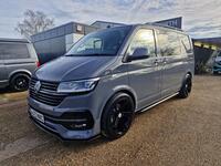 VOLKSWAGEN TRANSPORTER KOMBI