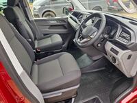 VOLKSWAGEN TRANSPORTER KOMBI