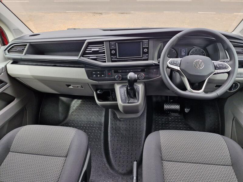 VOLKSWAGEN TRANSPORTER KOMBI
