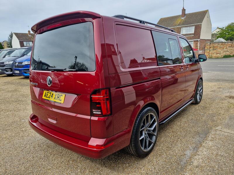 VOLKSWAGEN TRANSPORTER KOMBI
