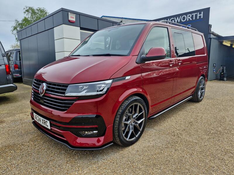 VOLKSWAGEN TRANSPORTER KOMBI