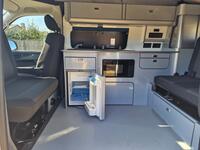 VOLKSWAGEN CAMPERVAN