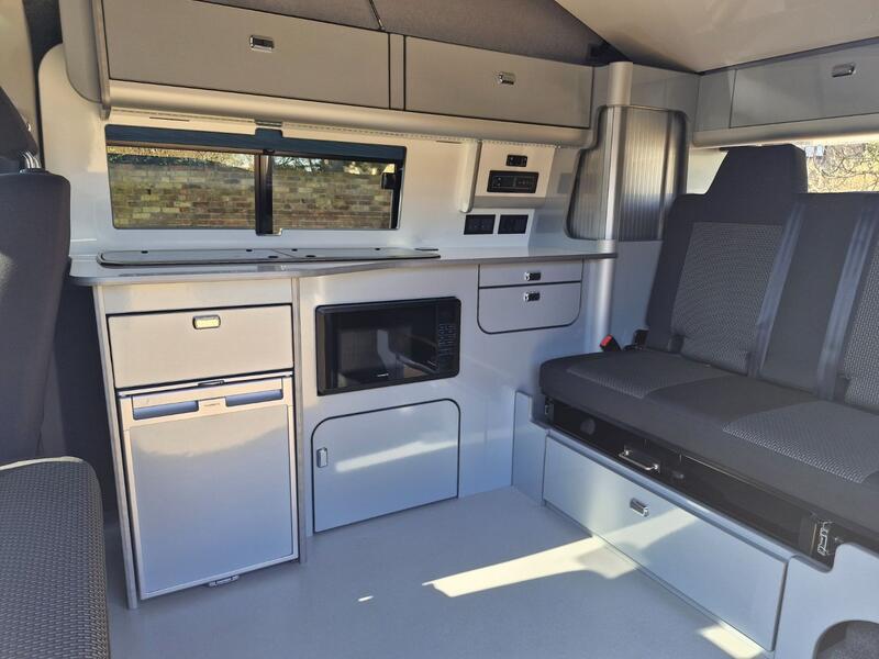 VOLKSWAGEN CAMPERVAN