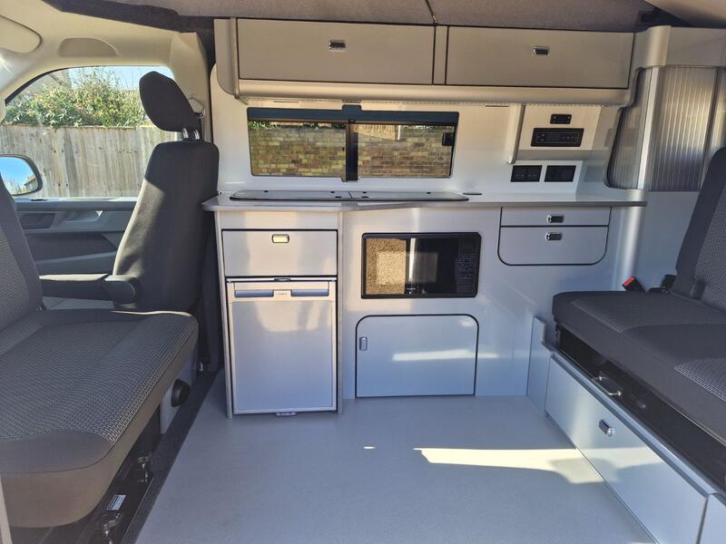 VOLKSWAGEN CAMPERVAN