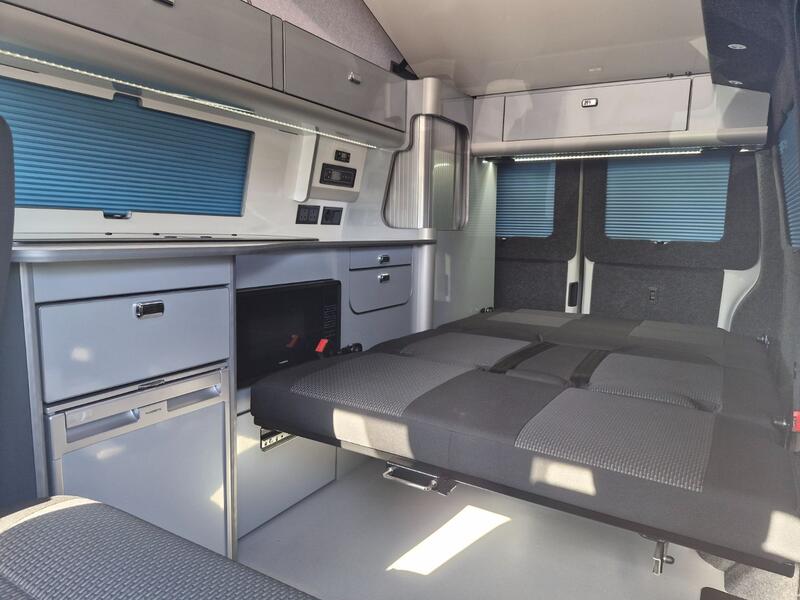 VOLKSWAGEN CAMPERVAN
