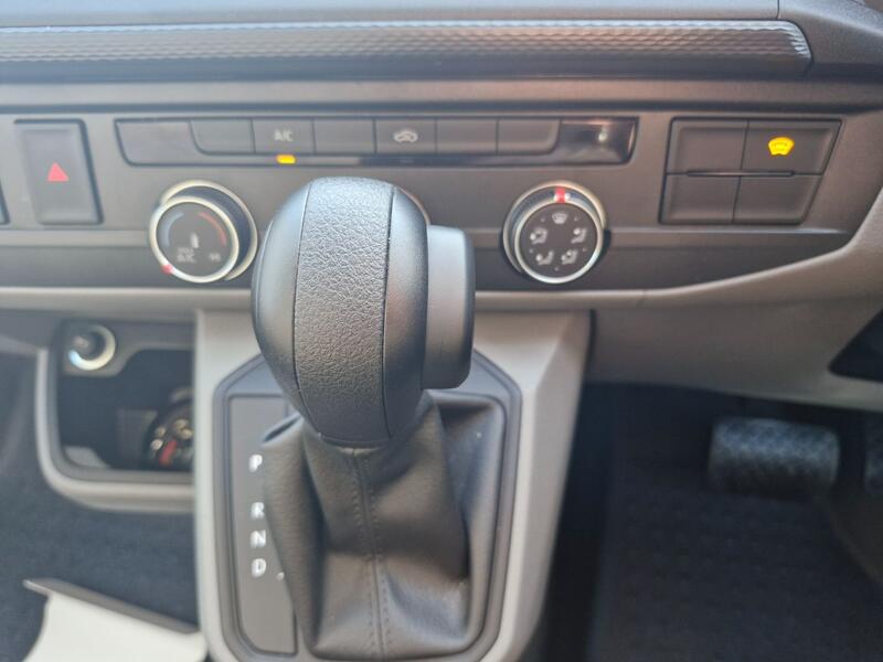VOLKSWAGEN CAMPERVAN