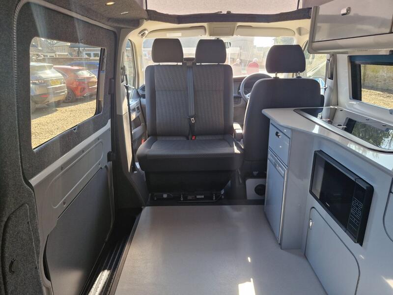 VOLKSWAGEN CAMPERVAN