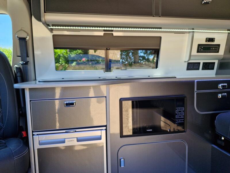 VOLKSWAGEN CAMPERVAN