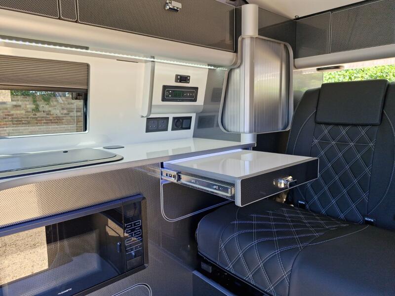 VOLKSWAGEN CAMPERVAN