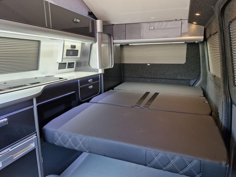 VOLKSWAGEN CAMPERVAN