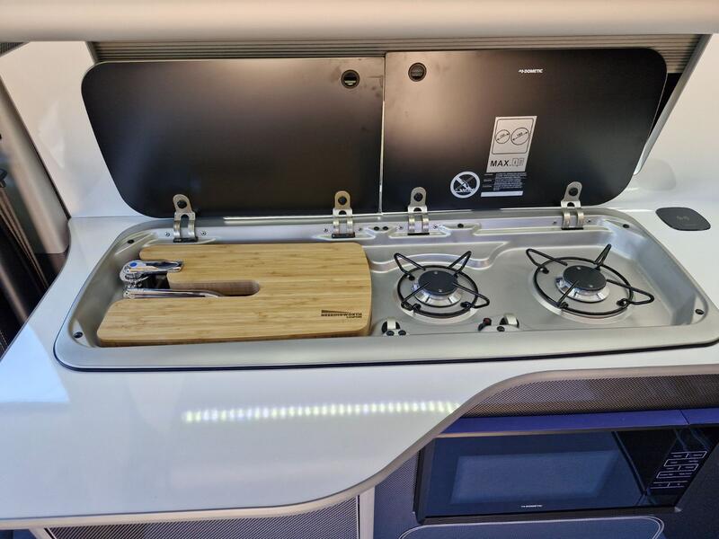 VOLKSWAGEN CAMPERVAN