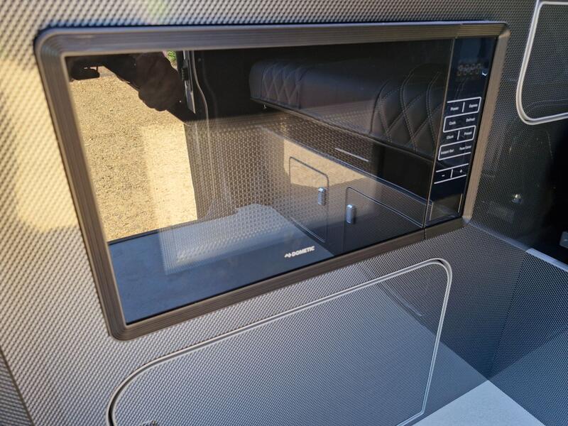 VOLKSWAGEN CAMPERVAN