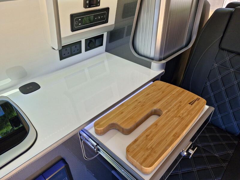 VOLKSWAGEN CAMPERVAN