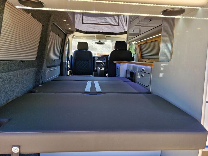 VOLKSWAGEN CAMPERVAN