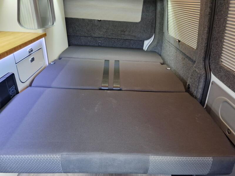 VOLKSWAGEN CAMPERVAN
