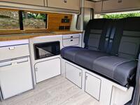 VOLKSWAGEN CAMPERVAN