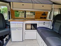 VOLKSWAGEN CAMPERVAN