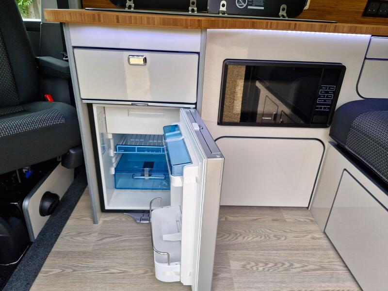 VOLKSWAGEN CAMPERVAN