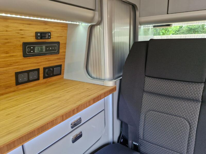 VOLKSWAGEN CAMPERVAN