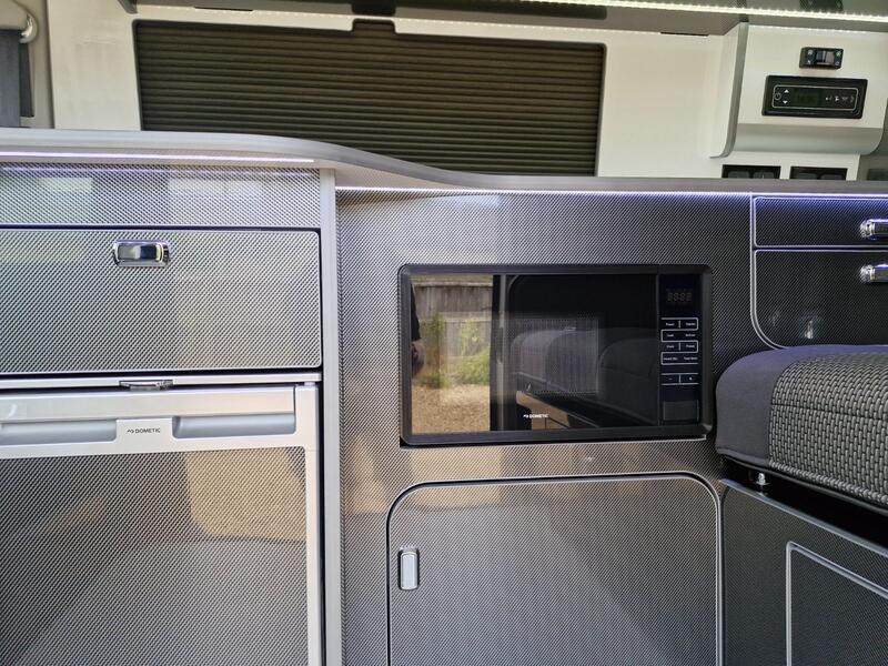 VOLKSWAGEN CAMPERVAN