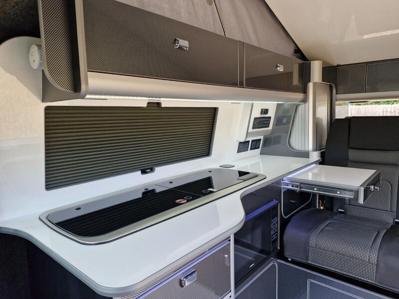 VOLKSWAGEN CAMPERVAN
