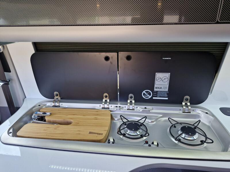 VOLKSWAGEN CAMPERVAN