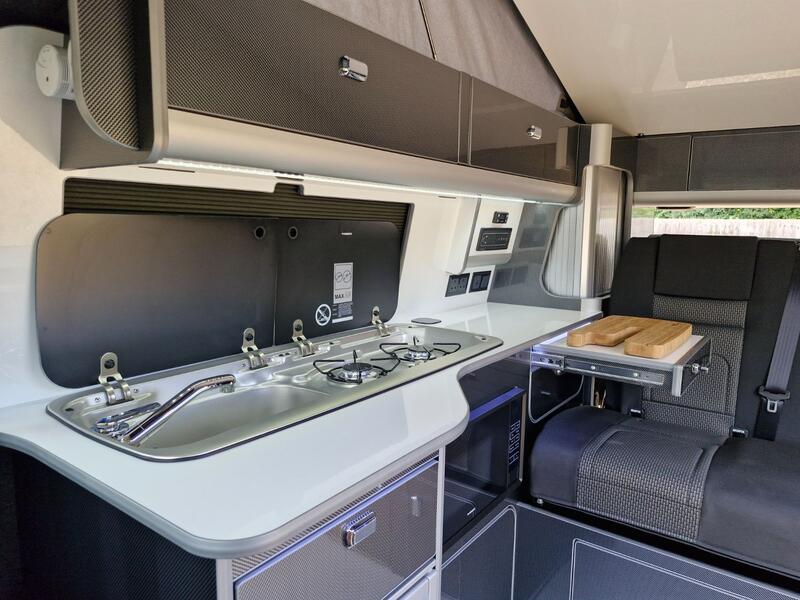 VOLKSWAGEN CAMPERVAN