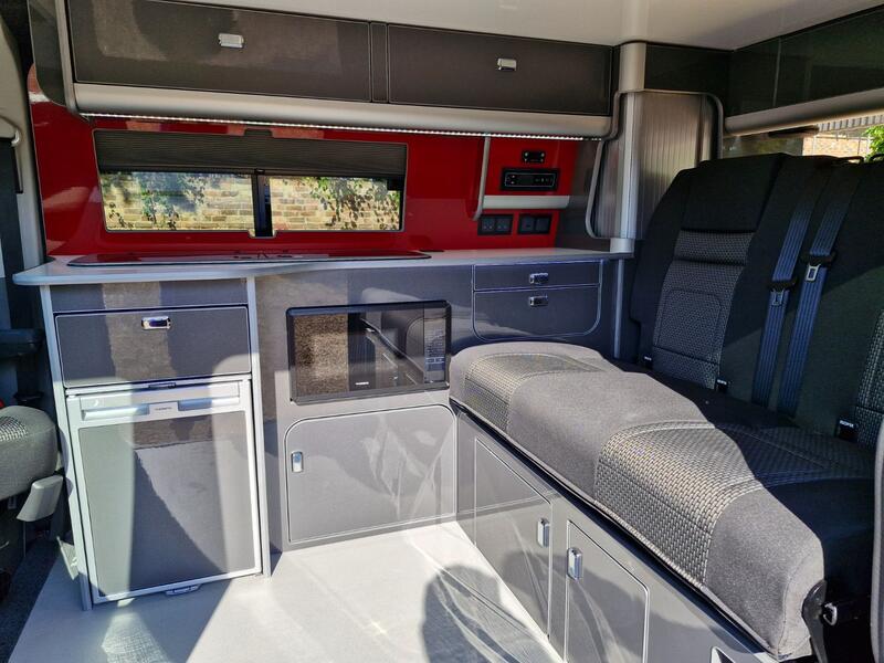 VOLKSWAGEN CAMPERVAN