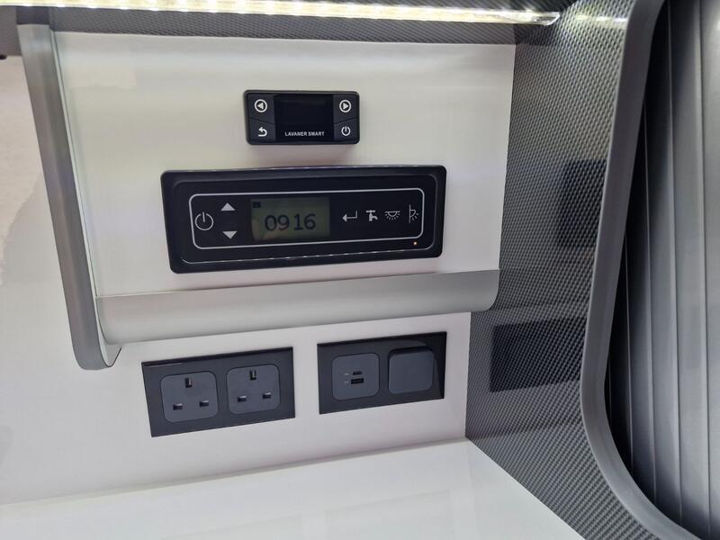 VOLKSWAGEN CAMPERVAN