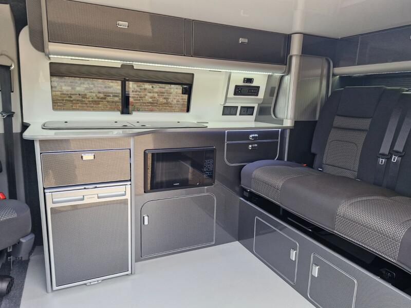 VOLKSWAGEN CAMPERVAN