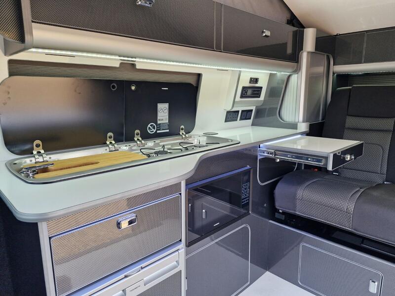 VOLKSWAGEN CAMPERVAN