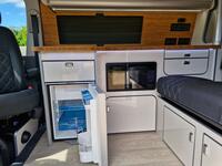VOLKSWAGEN CAMPERVAN