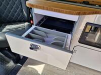 VOLKSWAGEN CAMPERVAN