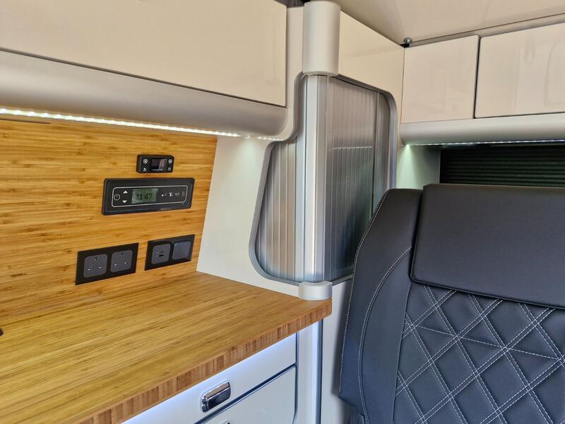 VOLKSWAGEN CAMPERVAN