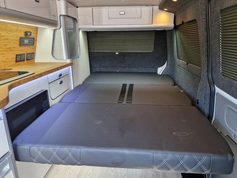 VOLKSWAGEN CAMPERVAN