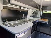 VOLKSWAGEN CAMPERVAN