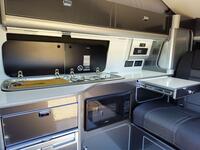 VOLKSWAGEN CAMPERVAN
