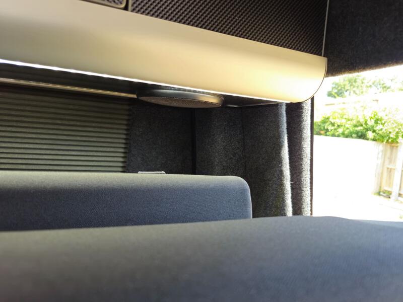 VOLKSWAGEN CAMPERVAN