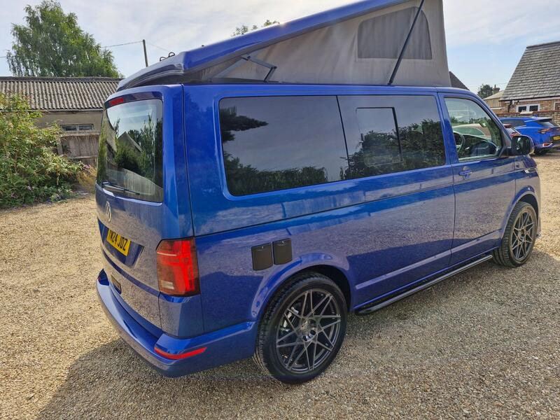 VOLKSWAGEN CAMPERVAN