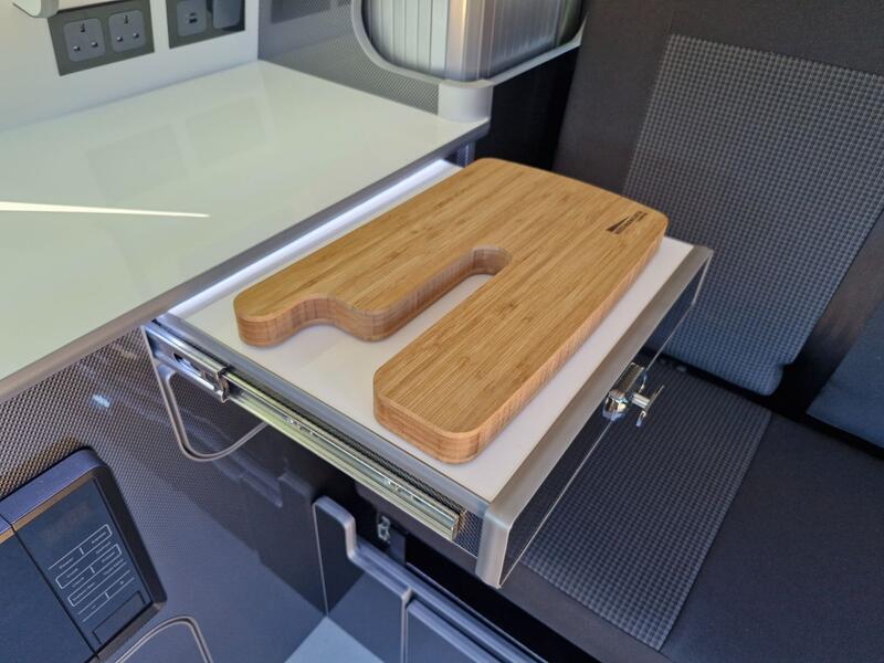VOLKSWAGEN CAMPERVAN