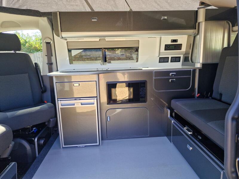 VOLKSWAGEN CAMPERVAN