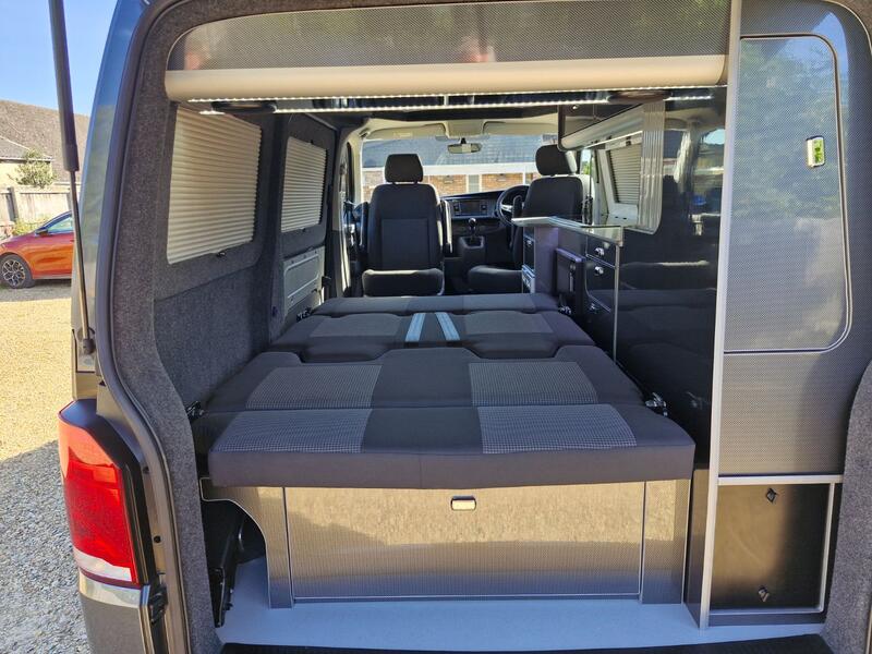 VOLKSWAGEN CAMPERVAN